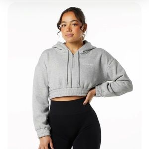 Alphalete CLASSIC CAPITAL CROP HOODIE S Heather Grey
